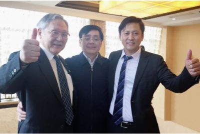 農(nóng)工黨副主席何維、PMDA理事長近藤達(dá)也と會議後交流